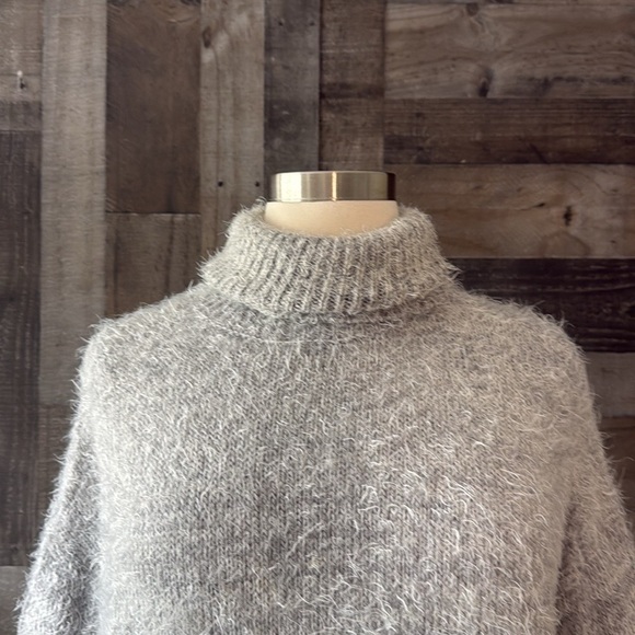 Show Me Your MuMu Fatima turtleneck sweater medium cozy eyelash knit boho chic - Picture 3 of 11